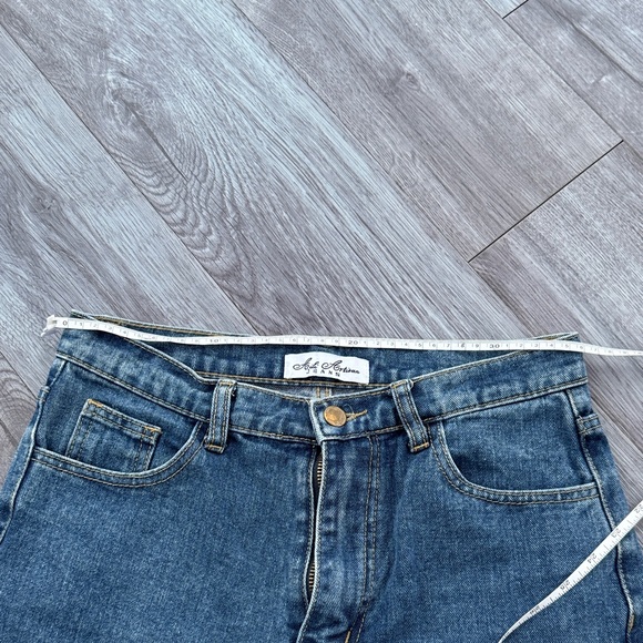 Stylish Blue Denim Jeans - Picture 9 of 10